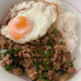 ガパオライス丼、ナンプラーがなくても大丈夫